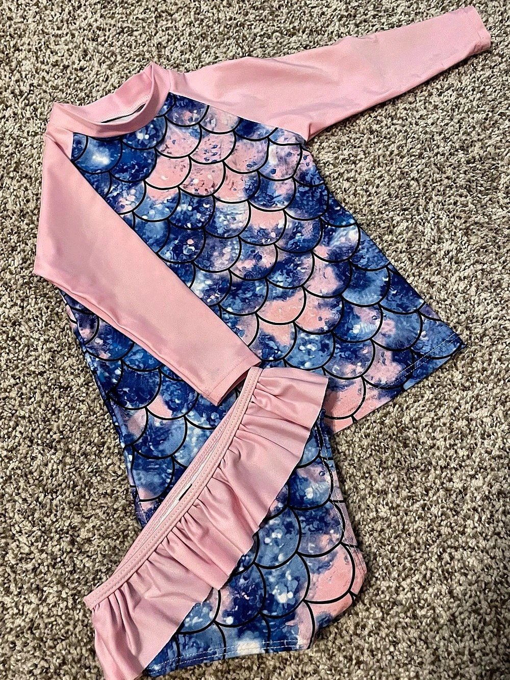 Kids Pink & Blue Mermaid Pattern Rashguard Set Like New - Picture 2 of 2